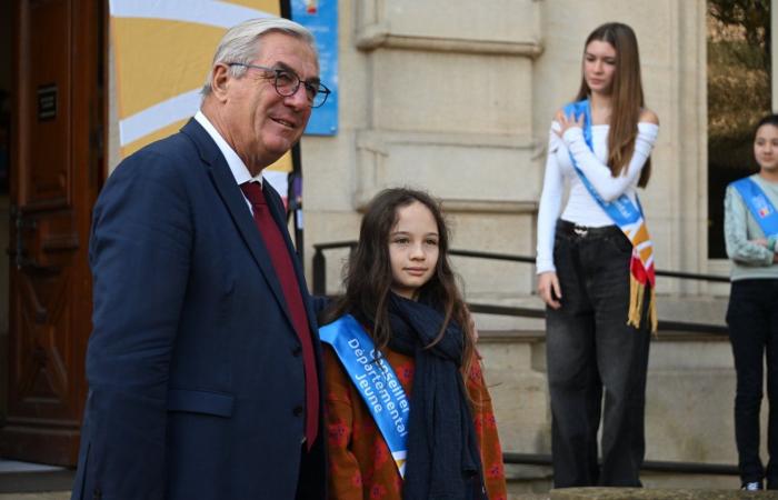 CÔTE-D’OR: tuvo lugar la ceremonia de investidura de los 54 jóvenes del consejo departamental