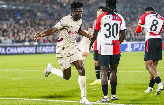 Feyenoord pierde ante el Salzburgo y se queda sin el primer puesto de la Liga de Campeones