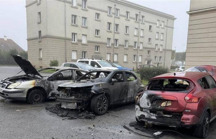 Cuatro coches quemados anoche en el barrio de Courteille de Alençon