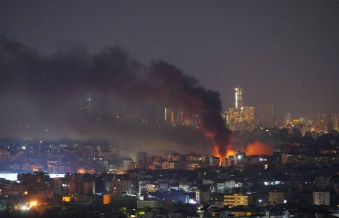 El ejército israelí lanza una segunda secuencia de ataques en los suburbios del sur de Beirut | Día 397 de la guerra.