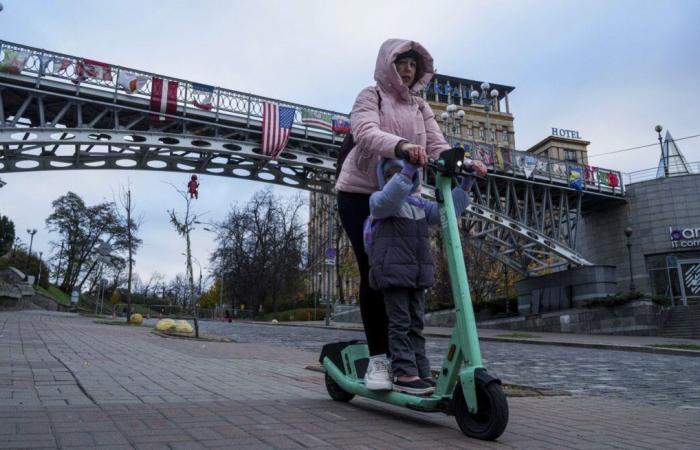 En las calles ucranianas reina el pesimismo tras la victoria de Donald Trump en las elecciones presidenciales de Estados Unidos