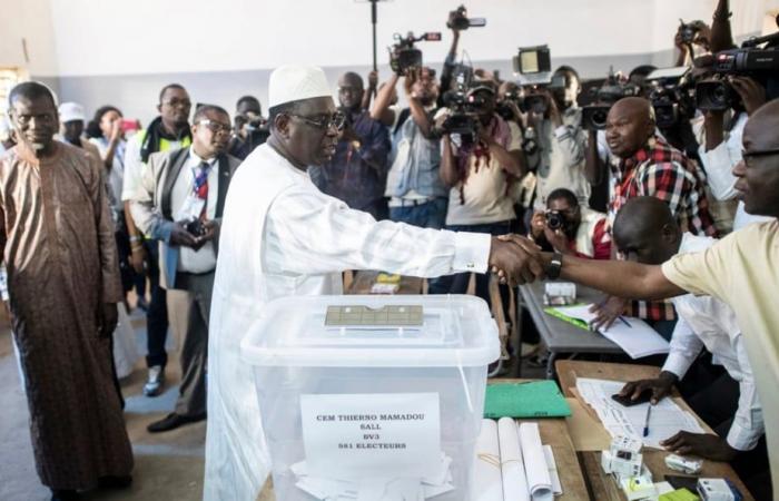 Expresidente Macky Sall incapaz de votar para el Legislativo