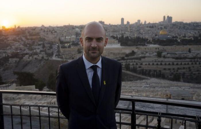 La policía detiene brevemente a guardias franceses en el lugar sagrado de Jerusalén, lo que provoca una disputa diplomática