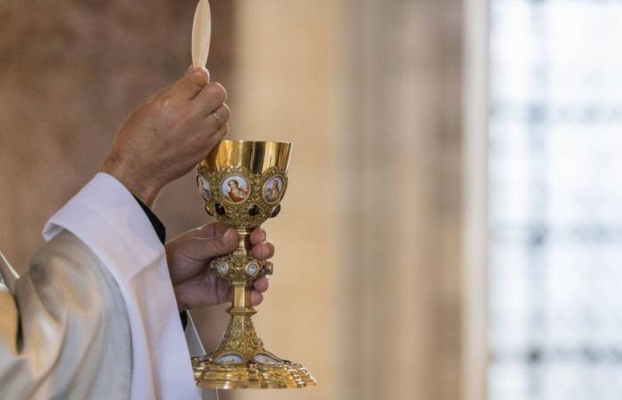 Tras un robo en una iglesia, los daños se cifran en 15.000 euros