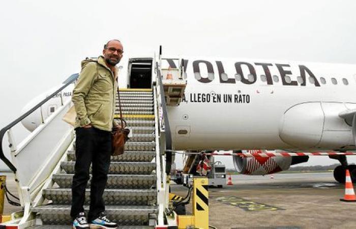 “¡Estábamos esperando este vuelo directo Brest-Londres! »: despegaron los primeros pasajeros de la línea Volotea