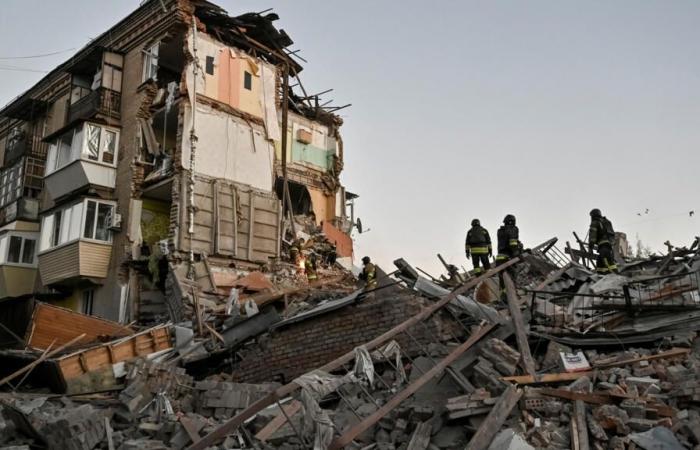 Los bombardeos rusos en Zaporizhia matan al menos a cuatro personas y alcanzan un hospital