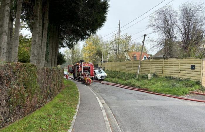 Incendio en la empresa Legoupil en Vire Normandía: 26 bomberos desplegados