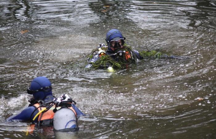 ¿Por qué hay dos buzos de la gendarmería en Blavet?