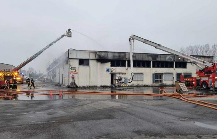 Incendio en una fábrica de conservas completamente destruida: 14 personas están técnicamente desempleadas en Petite-Synthe