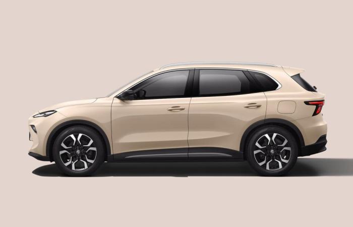 MG anuncia los primeros grandes precios de su nuevo coche eléctrico, un MG4 con sabor a SUV