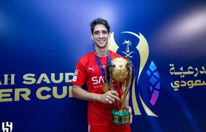 Yassine Bounou se une a los grandes nombres del fútbol en el Museo de las Leyendas