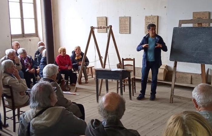 Amigos del archivo de Ariège visitando el pueblo