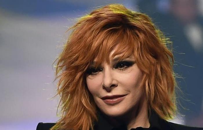 Mylène Farmer sorprende a sus fans y se invita a la proyección de su película en el Grand Rex