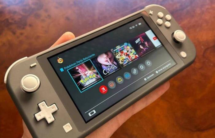 Último día para hacerte con la Nintendo Switch Lite solo por menos de 130 euros