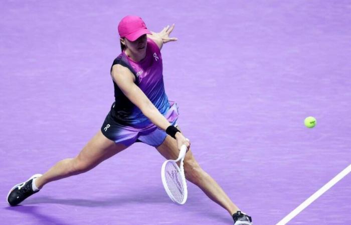 Maestros WTA. Swiatek aún no se ha clasificado para semifinales tras su rápida victoria ante Kasatkina