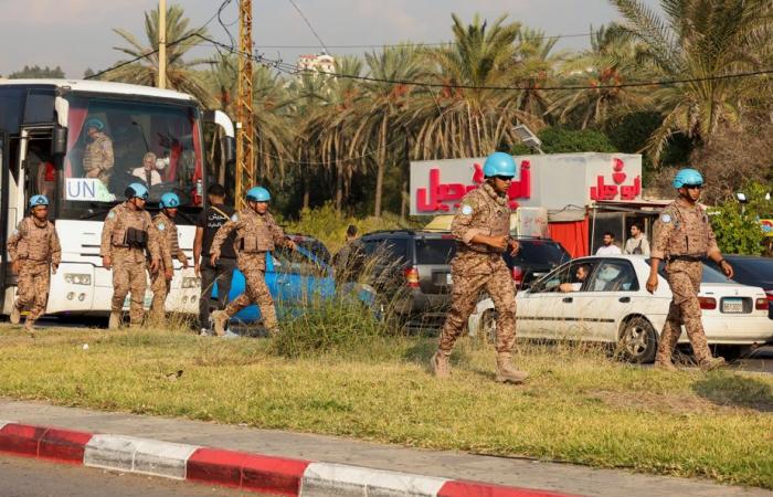 Tres muertos y cinco cascos azules heridos en ataque israelí en Líbano