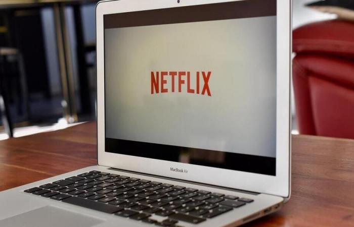 Netflix busca un “Apolo” ultramusculoso para desfilar en una carroza en el Marne