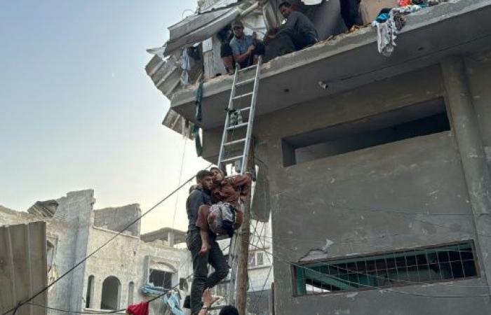 Al menos cinco cascos azules heridos en el Líbano, donde Israel intensifica sus ataques