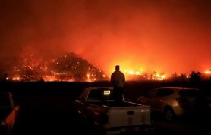 Se incendia un garaje y las llamas arrasan 27 coches