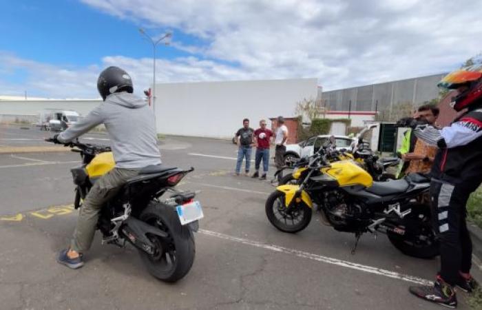 Licencia de motocicleta en la Reunión: cada vez más demanda por un número insuficiente de inspectores