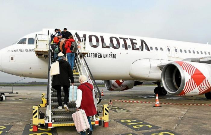 “¡Estábamos esperando este vuelo directo Brest-Londres! »: despegaron los primeros pasajeros de la línea Volotea