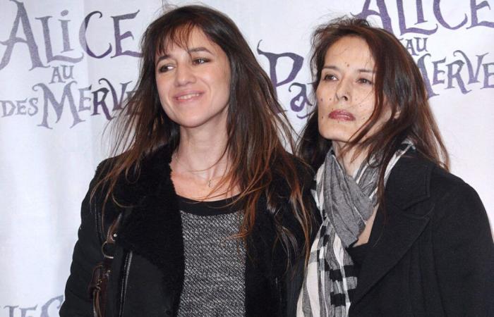 Bambou habla de su relación con Charlotte Gainsbourg, su “hermana pequeña”