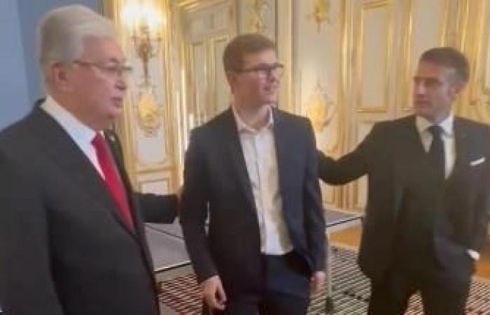 Emmanuel Macron desafía a Alexis Lebrun, el insólito partido de tenis de mesa en el Elíseo (vídeo)