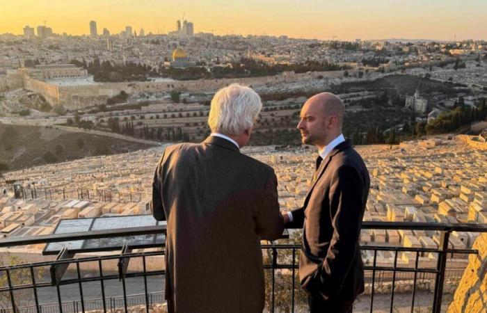 La policía israelí arresta brevemente a gendarmes franceses en Jerusalén, lo que provoca una disputa diplomática