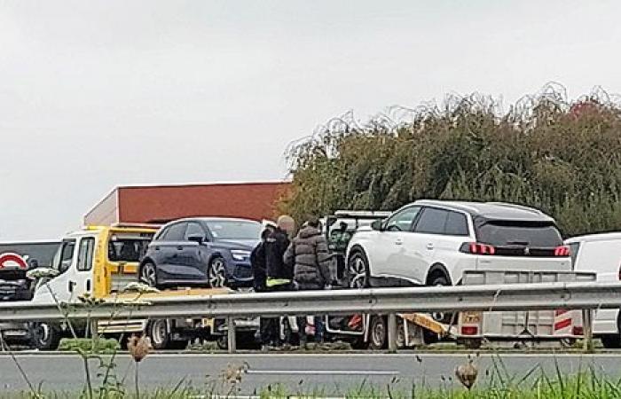 En Henvic, la policía dispara contra dos coches que habían forzado un bloqueo en el puente de Corde [Vidéo]