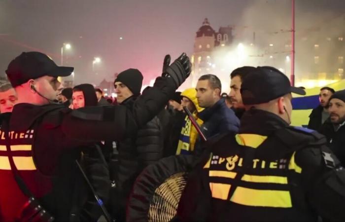 Aficionados al fútbol israelíes fueron atacados en Ámsterdam: NPR