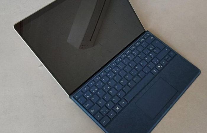 Surface Pro 11: excelente computadora portátil y PC con IA promedio