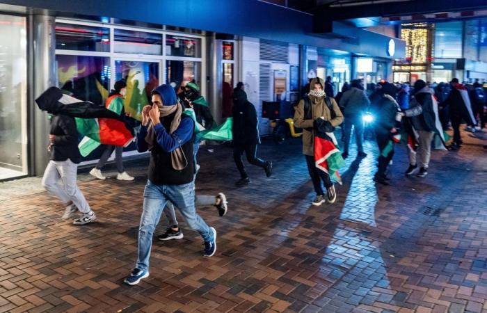 Ámsterdam prohíbe las protestas durante tres días tras los violentos ataques contra aficionados al fútbol israelíes