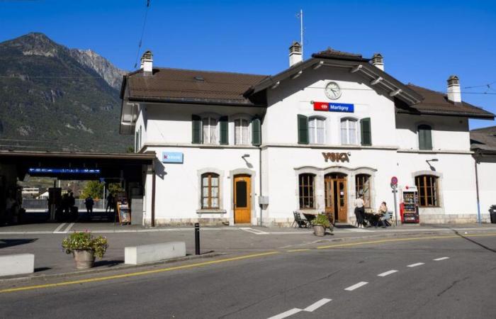 La taquilla de la estación de Martigny fue asaltada, un individuo sigue prófugo – rts.ch