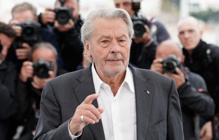 “Me cabrearía morir como…”: Alain Delon filmó poco antes de su muerte este raro y conmovedor vídeo publicado por su hijo