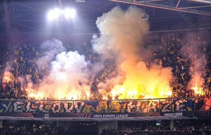 VIDEO. Varios aficionados israelíes resultaron heridos al margen de un partido de fútbol en Ámsterdam