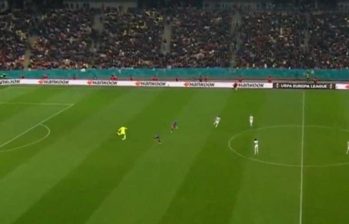 El increíble gol del Steaua Bucarest contra el Midtjylland