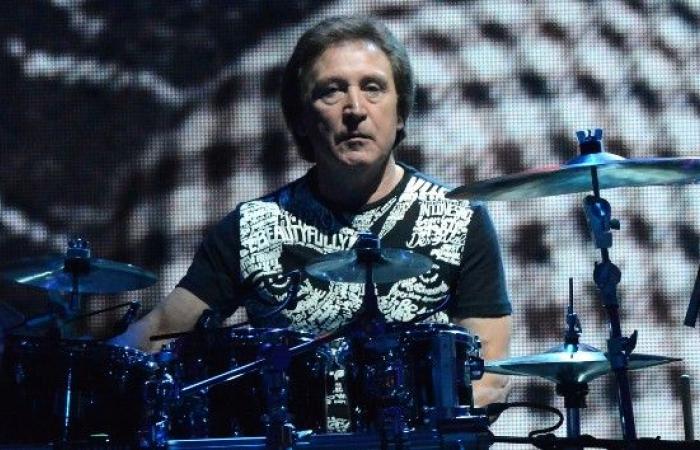 ‘Pérdida profunda:’ El baterista de Who/Faces, Kenney Jones, lamenta la muerte de su hijo – 100.7 FM – KSLX – Classic Rock