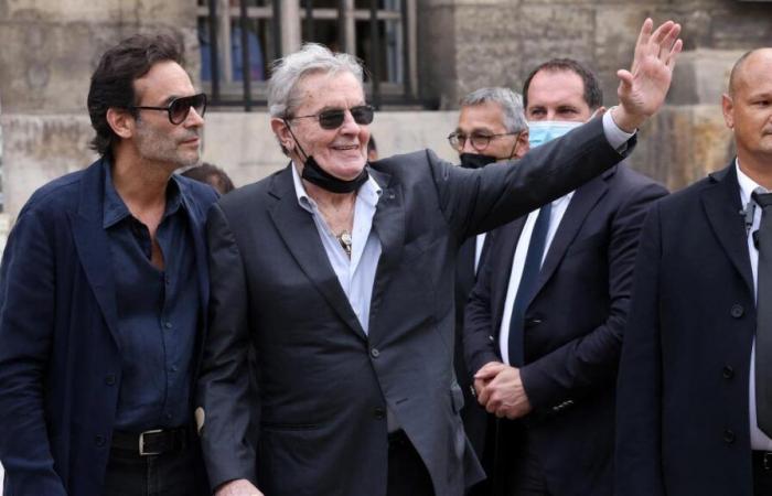 “Se fue un domingo”: Anthony Delon revela conmovedor video de su padre