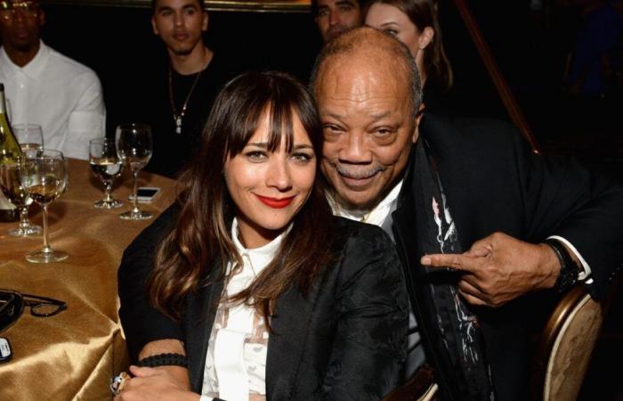 Rashida Jones honra a su padre, Quincy Jones: ‘Es un honor ser tu hija’. Tu amor vive para siempre’