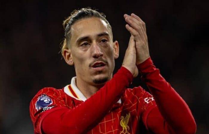 “Honestamente, necesitamos Anfield” – Lo que Slot, Van Dijk y más dijeron sobre los fanáticos del Liverpool – Liverpool FC