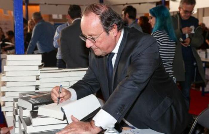 FOTOS – François Hollande y Valérie Trierweiler en la Feria del Libro de Brive: los ex se reunieron con algunos stands separados