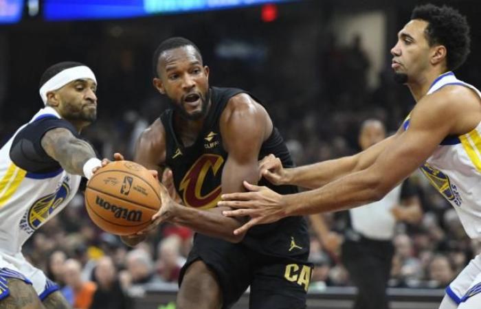 Cleveland Cavaliers aplasta a Golden State Warriors y se mantiene invicto en la NBA