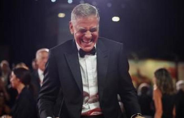 George Clooney da su opinión desde la pequeña ciudad de Brignoles, en Var