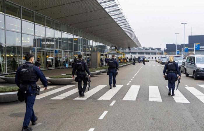 Partido de fútbol en Amsterdam | Partidarios israelíes golpeados en una ‘explosión de antisemitismo’