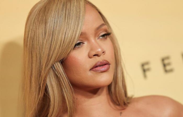 Rihanna lasciva en lencería de encaje en Instagram, presume su trasero redondeado y recibe crema