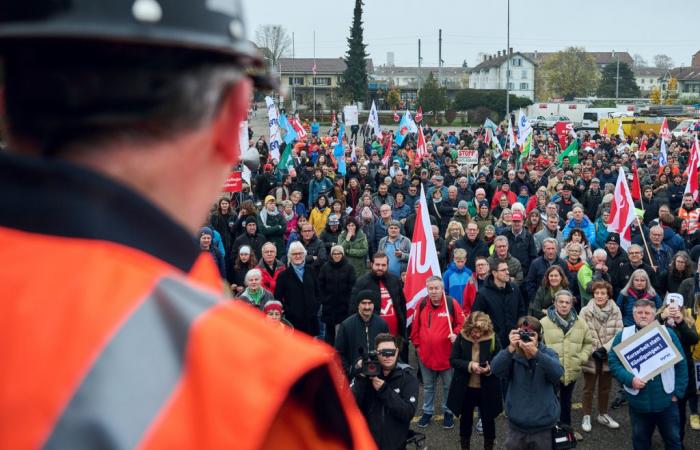 Más de 1.000 personas se manifiestan por el mantenimiento de Stahl Gerlafingen – Unia, el sindicato