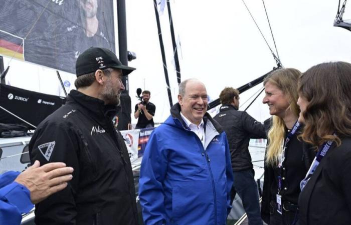 VIDEO. Vendée Globe 2024. Último día antes de la salida, los patrones reciben visitas