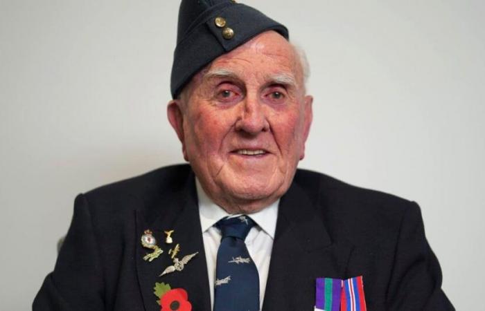 Un veterano de 100 años de la Royal Air Force se unirá por primera vez al servicio conmemorativo del Reino Unido | Mundo