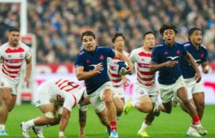 Los Blues aplastan a Japón