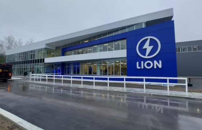 Quebec dispuesta a invertir (de nuevo) dinero público en Lion Électrique